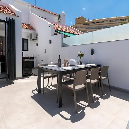 Modern 3 Bedroom With Hot Tub In Вилла *