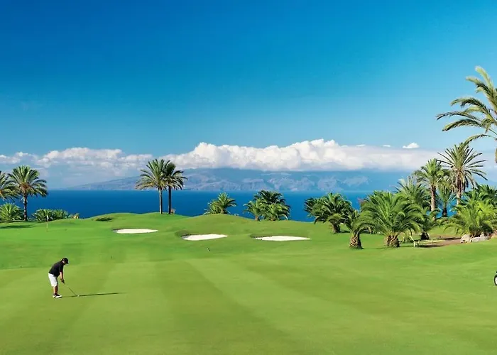 Вилла Modern 3 Bedroom With Hot Tub In Адехе