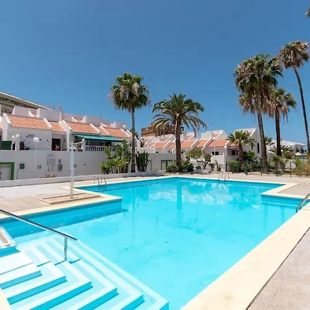 Villa Modern 3 Bedroom With Hot Tub In *