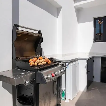 Modern 3 Bedroom With Hot Tub In * Costa Adeje (Tenerife)