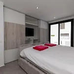 Willa Modern 3 Bedroom With Hot Tub In Costa Adeje (Tenerife)