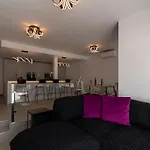 Modern 3 Bedroom With Hot Tub In Willa Costa Adeje (Tenerife)